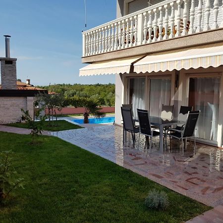 Ferienhaus Bucic Buje Exterior foto